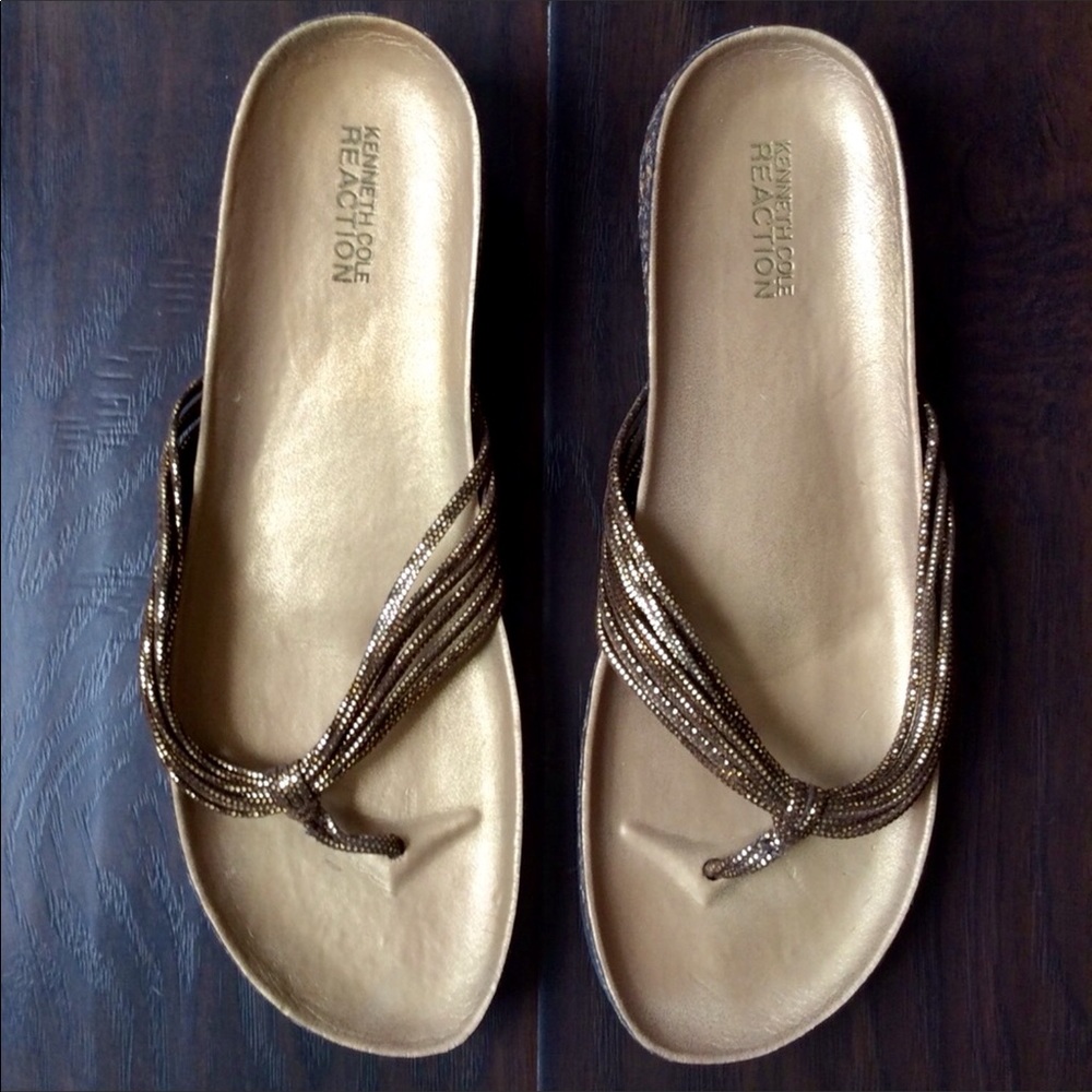 *NIB* Kenneth Cole Reaction ‘Solid Goldie’ Sandals - Picture 2 of 4
